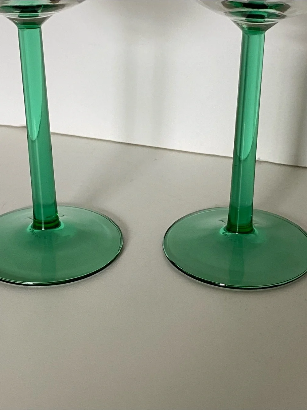 Vintage Luminarc Wine Glass Green Stem Set Of 2 Made In France Mint Cond! 6.25”.